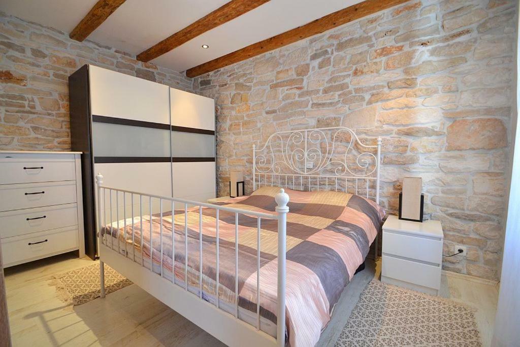 Villa Giardin Novigrad  Екстер'єр фото