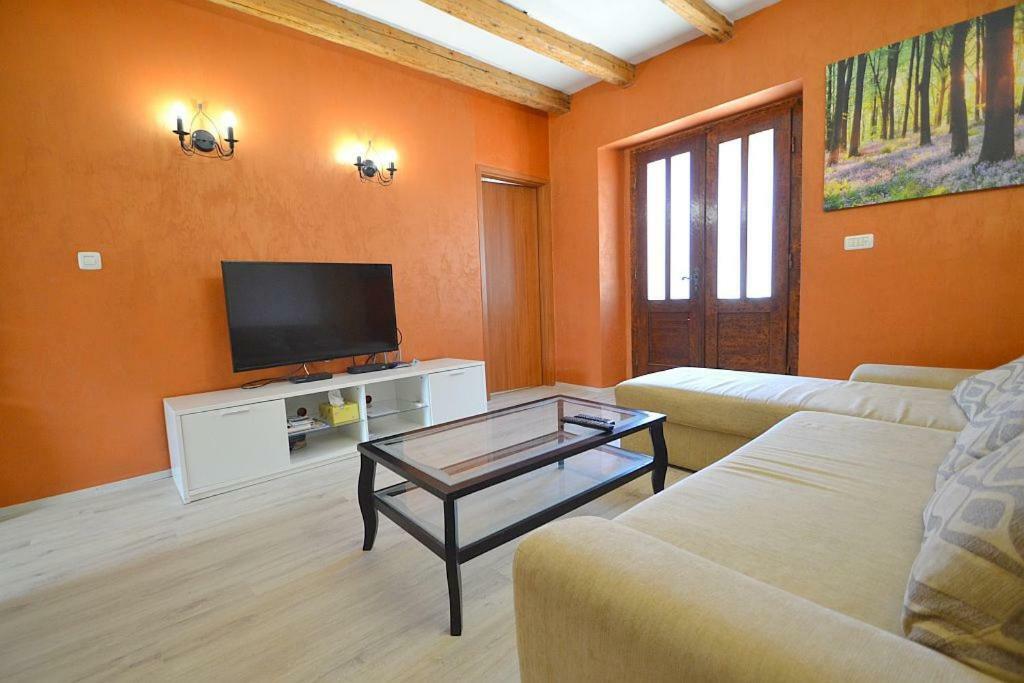 Villa Giardin Novigrad  Екстер'єр фото